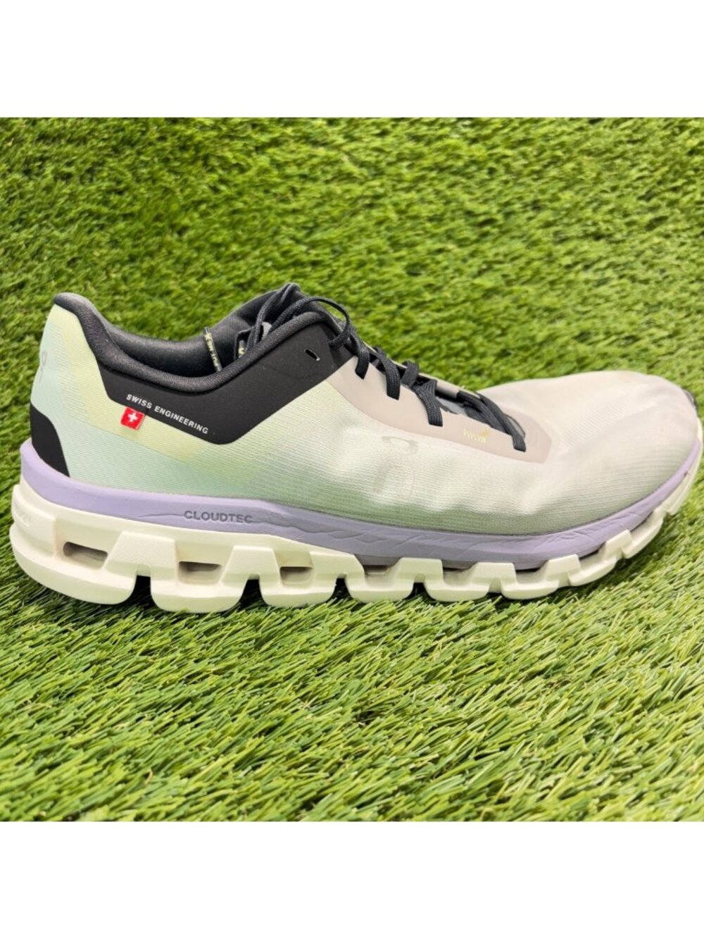 On Cloudflow 4 Mens Size 11 Lime Green Black Athletic Running Shoes Sneakers